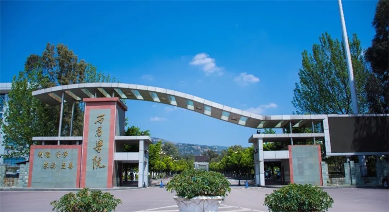 02.jpg