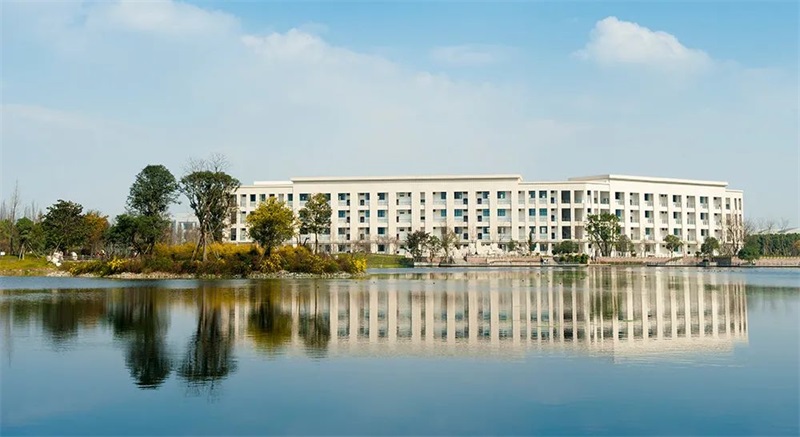 04.jpg 04.jpg